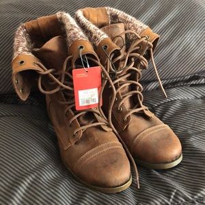 Mossimo brown boots